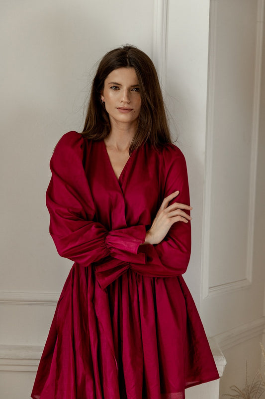 Dress with puff sleeves